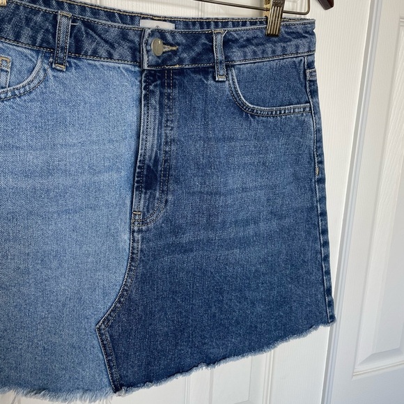 French Connection Women’s US 8 Allene Denim Mini Skirt Two-Toned Raw Hem EUC - Picture 5 of 8